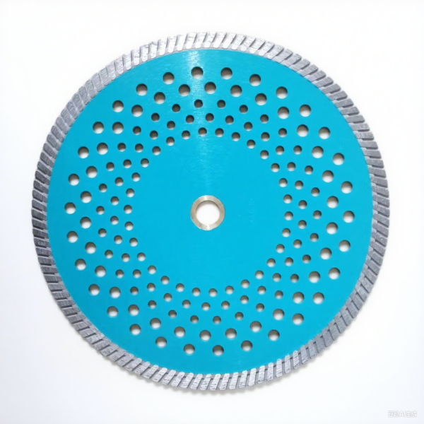Universal Diamond Blade with continuous turbo rim